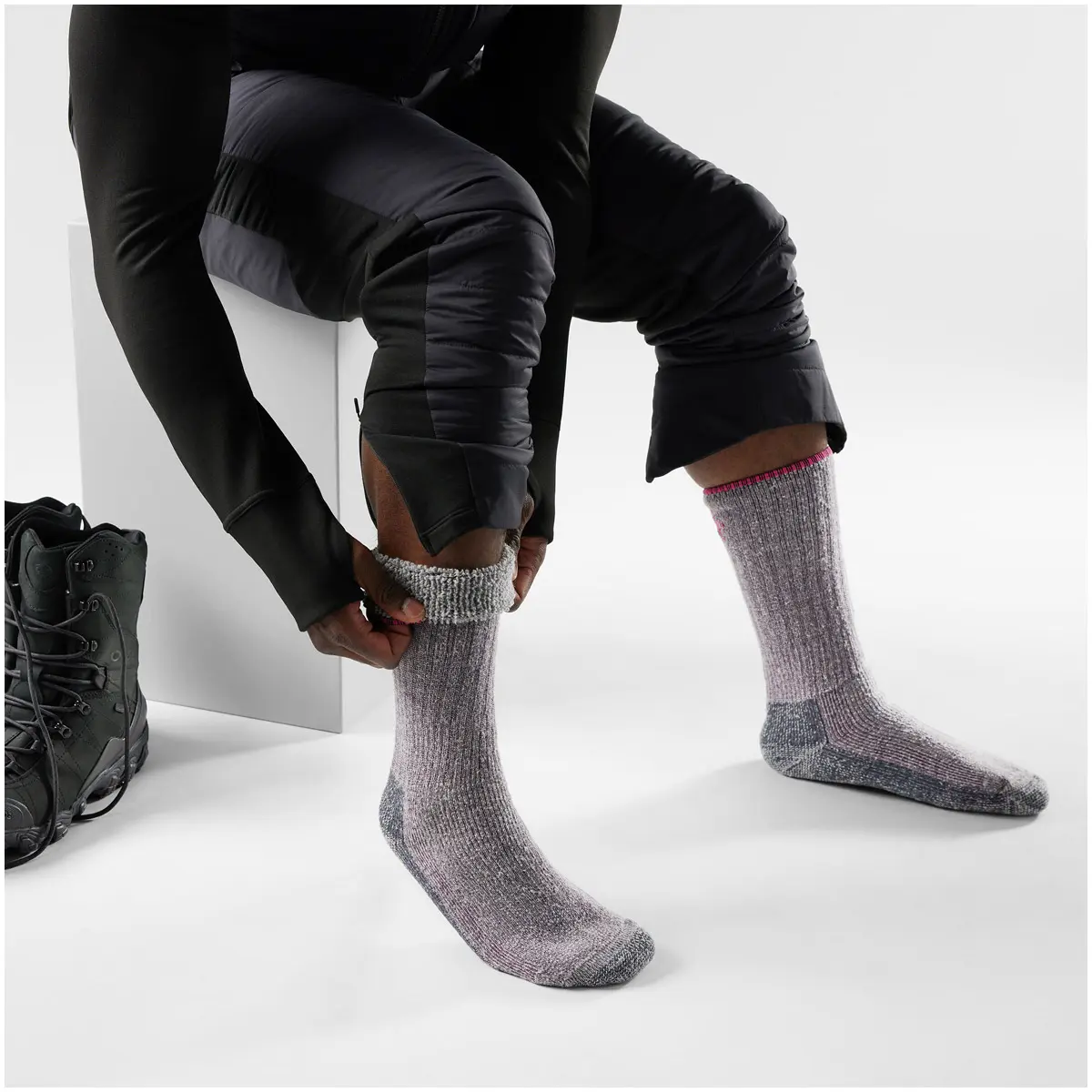 【WEB限定】マウンテニア クラシック マキシマムクッション セカンドカットクルー パープルアイリス S